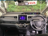 フロントガラスが大きく、ワイドな視界で運転もしやすくなるように、設計されています。