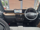 内装はルームクリーニング済みです!清潔な車内で快適なドライブをお楽しみください!!前席、後席、そしてエンジンルームまで全てクリーニング済みです。