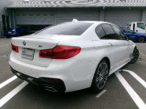 BMWプレミアムセレクション館林では、高年式低走行モデルからMモデル、年式が経ちなかなかディーラーでは見かけないモデルまで幅広いラインナップで認定中古車を取り扱っております。品質に自信があります。