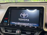 【純正ナビ】人気の純正ナビを装備しております。ナビの使いやすさはもちろん、オーディオ機能も充実!キャンプや旅行はもちろん、通勤や買い物など普段のドライブも楽しくなるはず♪