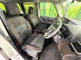 運転席シート廻りは使用感も少なく、良好な状態となっています。丁寧に使われていたことがよくわかりますね。