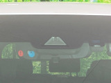 【トヨタセーフティセンス】走行中に前方の車両等を認識し、衝突しそうな時は警報とブレーキで衝突回避と被害軽減をアシスト。より安全にドライブをお楽しみいただけます。