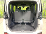 普段のお買い物や通勤、送迎等に十分な荷室スペースを確保しております。セカンドシートを倒すと、大きな荷物の積載も可能です♪