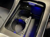 メモリー付き電動シートも装備されておりますのでシート位置を3パターン記憶できます。