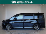トヨタの7人のりミニバン、ヴォクシーハイブリッド S-Zが入荷しました。