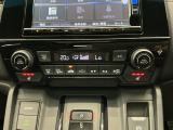 Wエアコン付きです!運転席・助手席それぞれ快適な車内でお過ごしいただけます。寒い時期には嬉しいシートヒーター付きです!