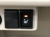 運転席シートヒーター装備