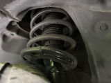 お車を安心してお乗りいただく為には、足回りの定期点検が欠かせません。サービスサポート(有償保証)では無料点検もご提供しており、安心のカーライフをお過ごしいただけるサポート体制が整っています。