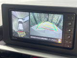 【パノラミックビューモニター】専用のカメラにより、上から見下ろしたような視点で360度クルマの周囲を確認することができます☆死角部分も確認しやすく、狭い場所での切り返しや駐車もスムーズに行えます。