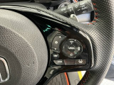 アクセルから足を離しても設定したスピードを保ち走行し、高速道路での疲労軽減に役立つクルーズコントロール付きです!