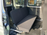 リアシートです