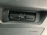 ETC付きです。高速道路に乗る時には必須になります。時間帯によっては割引もあります。