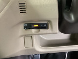 ビルトインタイプの【ETC】で見た目もスッキリ。高速道路の利用にとても便利です。