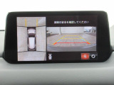 360&deg;ビューモニターを搭載しています。コーナーセンサーと合せてお使いいただくことで、安全、安心にお車の取り回しを行っていただけます。