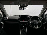 見通しのよいすっきりとした視界で、誰でも運転しやすいです。運転のしやすさは疲れにくさにも繋がりますよ♪