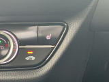 運転席と助手席でシートヒーター付いてます