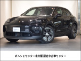 2025年式 マカン 入庫致しました。外装色:ジェットブラックM 内装色:ブラック/ボルドーレッド