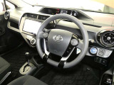 見通しのよいすっきりとした視界で、誰でも運転しやすいです。運転のしやすさは疲れにくさにも繋がりますよ♪