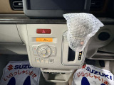 シフトレバーは、ハンドルから近くて手が届きやすいインパネに配置されています。