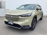 車名の由来:ヴェゼルはカットした宝石の小さな面(Bezel)とクルマ(Vehicle)を組み合わせた造語で、「角度によって表情を変える宝石のように、多面的な魅力と価値を持つクルマ」を意味する。