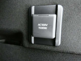 災害時にも安心。家庭用電化製品が使用できるAC100V、1500Wのコンセント付きです。