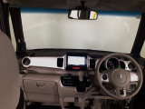 【前方視界】開放的な前方視界!運転がしやすく疲れにくいです♪窓が大きく、見通しがとっても良いおクルマですよ♪
