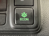 ★ECONスイッチ★ エコドライブを加速しよう!スイッチをONにすると、運転の仕方によるロスを抑え込み燃費をよくするようクルマが頑張ります(*^ー^*)燃費向上にチャレンジ♪