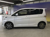 エンジンルーム、室内、クリーニング済みです。厳選したお車を屋内展示場にて展示中☆車両品質には自信がございます!ぜひ一度ご来店ください!!