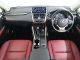 納車前にレクサスボディーコートをお勧めさせていただいております。CPOとCPO外車両がございますので、詳しくはスタッフまでお問い合わせください。