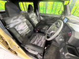 運転席シート廻りは使用感も少なく、良好な状態となっています。丁寧に使われていたことがよくわかりますね。