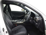 運転席廻りです。