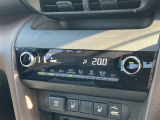 オートエアコン★温度を設定すれば車内を快適な温度に保ってくれます♪