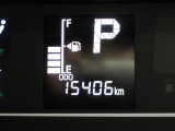 たとえばダイハツのお店にある、たくさんのスマアシ搭載車は、正常に作動する事をしっかり確認します。