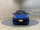 お車購入のポイントとなるフロントマスクです!シャープな目つきが印象的なデザインのヘッドランプです。
