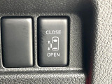 【パワースライドドア】スマートキーや運転席のスイッチでスライドドアの開閉が可能♪電動だから力を入れてドアを開ける必要が無く、小さいお子様でも、重い荷物を持っている時もラクに開け閉めできます♪
