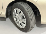 夏タイヤ(15インチスチールホイール・ホイールカバー付き) タイヤサイズ 175/65R15