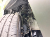 お車を安心してお乗りいただく為には、足回りの定期点検が欠かせません。サービスサポート(有償保証)では無料点検もご提供しており、安心のカーライフをお過ごしいただけるサポート体制が整っています。