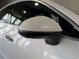 メルセデスの認定中古車「サーティファイドカー」には、最大100項目にも及ぶ点検・整備項目が設定されています>