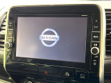 【大画面ナビ】人気の大型9インチナビを装備。存在感のある大画面はインパクト大!ナビ利用時のマップ表示は見やすく、テレビやDVDは臨場感がアップ!いつものドライブがグッと楽しくなります♪