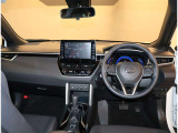 オシャレなインテリアで運転する気分も盛り上がりますよね^^