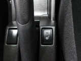 運転席はシートヒーター付なので、寒い日の朝の通勤も快適です♪