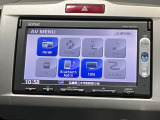 【メモリーナビゲーション】メモリーナビが付いているので、お出かけのときも迷わず目的地に到着出来ます♪♪データへのアクセスが早いので、スピーディーな操作感を求める方にオススメ★