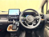 シエンタならではの見晴らしのよい前方視界で、快適なドライブをお楽しみいただけます。