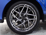 アルミホイールは安心のホンダ純正!車のデザインにもマッチしています。