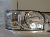 少ない消費電力でクリアな視界を確保するLEDヘッドライトです!