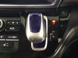 ご契約の流れは、当店のスタッフがわかりやすく説明いたしますのでお気軽にお声かけください!