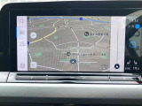 スマートフォン用アプリ[Apple CarPlay][Android Auto]対応の純正ナビ Discover Pro を装備、ラジオ、地デジTV、Bluetoothハンズフリー通話にも対応。