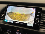 【バックカメラ】リバースにするだけで映ります、後方の安全確認や、狭い駐車場での車庫入れ、雨の日や夜間など視界の悪い時に便利です!安全にバックする為には欠かせない装備です。