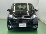 LEDヘッドライトを装備しています。LEDヘッドライトはとても明るく、雨の日や夜間走行も安全・安心です。オートライトコントロール付きで周囲の明るさに応じて自動で点灯・消灯します