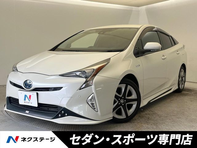 トヨタ プリウス 